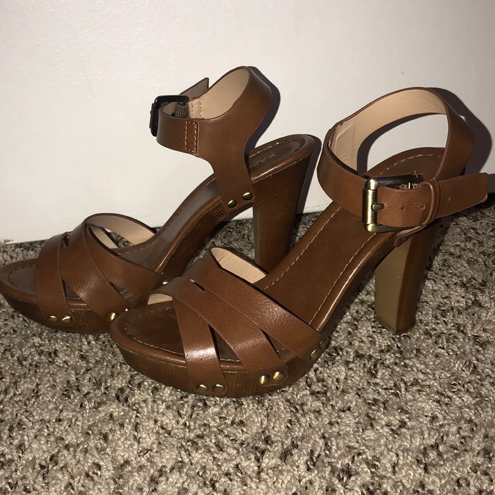 Brown strappy leather heels
